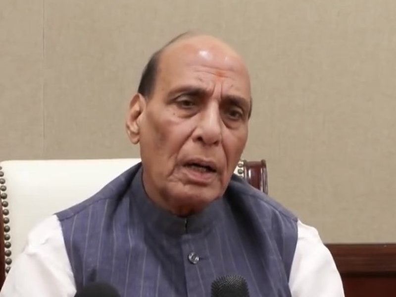 राजनाथ सिंह का खड़गे को जवाब, प्रधानमंत्री मोदी को ऐसी टिप्पणियों से विचलित नहीं किया जा सकता 