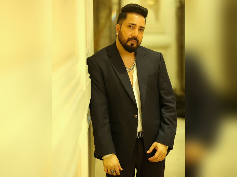 Mika Singh opens up about debate over artists performing despite health concerns amid Daler Mehndi controversy