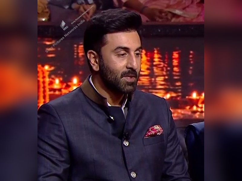 Ranbir Kapoor recalls Amitabh Bachchan’s ‘aura’ on ‘Ajooba’ sets, says he couldn’t look into eyes of Big B & Rishi Kapoor