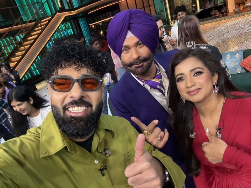 Navjot Singh Sidhu compares Shreya Ghoshal with late singing legend Lata Mangeshkar