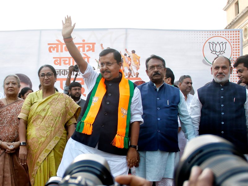New Delhi: BJP National President Nitin Nabin, Delhi Chief Minister Rekha Gupta, Delhi BJP President Harsh Malhotra and other party leaders participate in the 'Save Democracy, Remove Anarchy' march from Shri Jain Lal Mandir near the Red Fort to Town Hall in Chandni Chowk, New Delhi, on Wednesday, October 28, 2026. (Photo: IANS/Wasim Sarvar)
