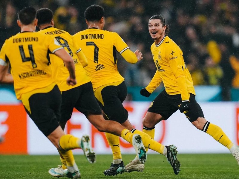 Sabitzer sends Dortmund into German Cup last 16