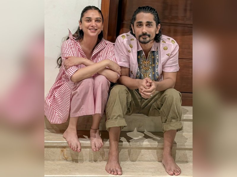 Siddharth wishes his ‘jaan’ Aditi Rao Hydari on birthday, calls himself her ‘biggest fan’