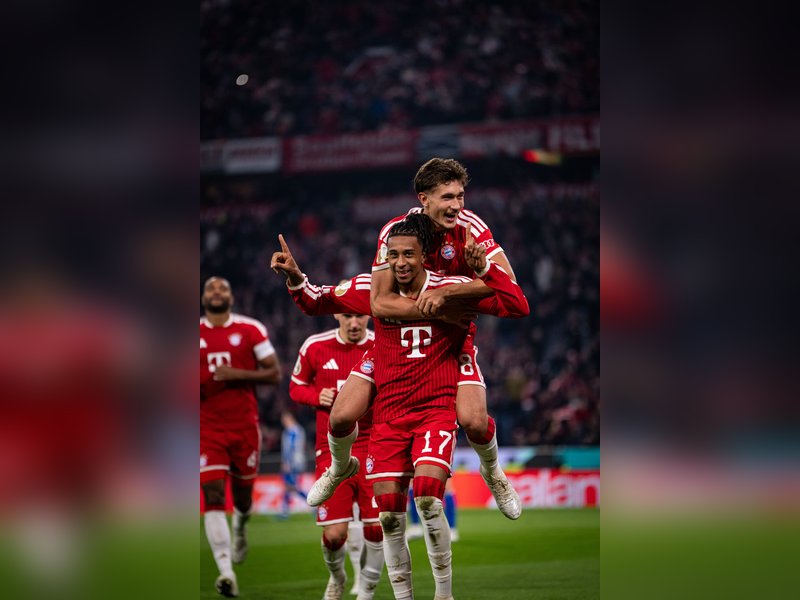 Olise shines as Bayern cruise into German Cup last 16