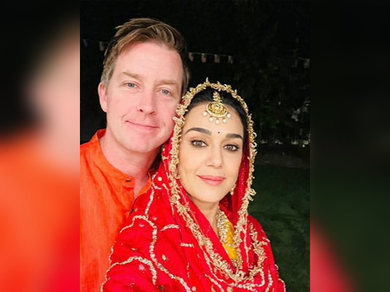 Preity Zinta observes Karwa Chauth fast for husband Gene Goodenough, wonders where the moon has disappeared