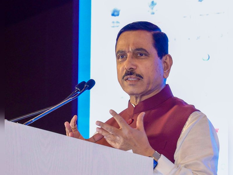 ग्रीन हाइड्रोजन में भारत बना दुनिया का अग्रणी देश, 9.5 अरब डॉलर के समझौते हुए: प्रल्हाद जोशी