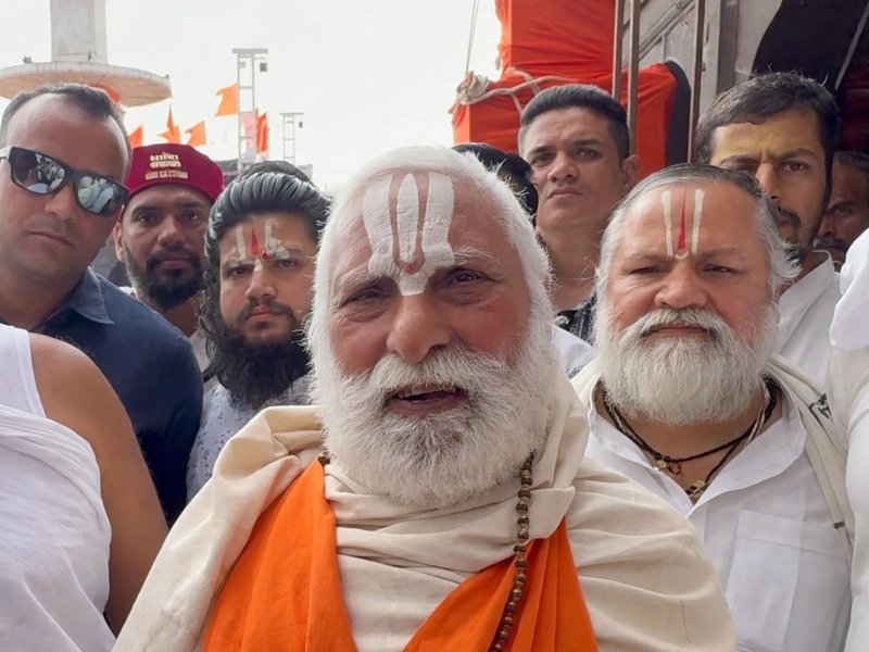 मांसाहार और शराब की बिक्री बंद हो, ऐसा नहीं करने पर विदेश में गलत संदेश जाएगा : निर्वाणी अखाड़ा प्रमुख
