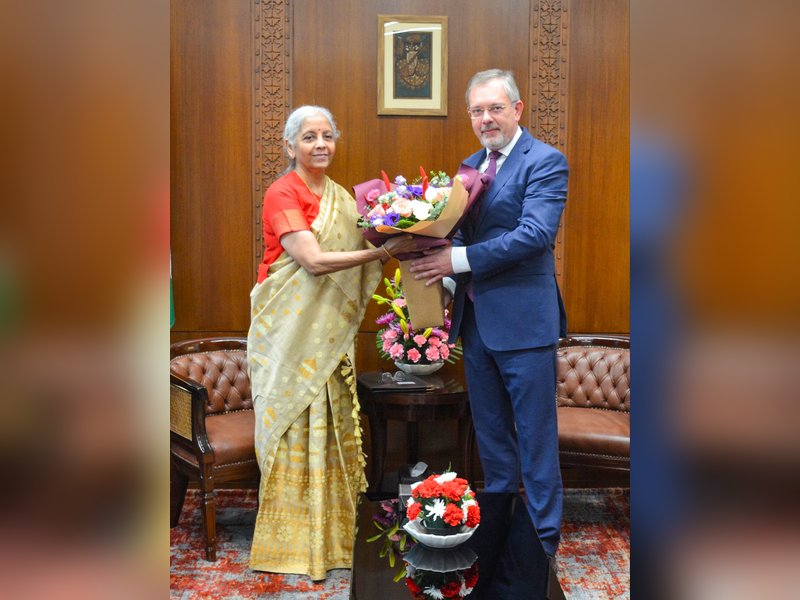 वित्त मंत्री सीतारमण ने भारत में रूसी राजदूत से मुलाकात की, द्विपक्षीय व्यापार और निवेश पर हुई चर्चा