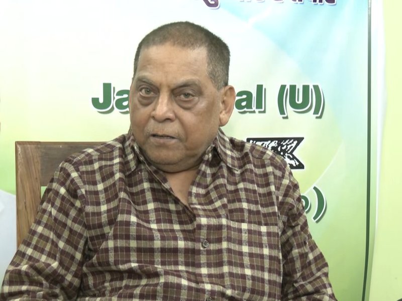 'हम न तीन में हैं न तेरह में हैं', अनंत सिंह को लेकर सुप्रीम कोर्ट के आदेश पर बोले नीरज कुमार 