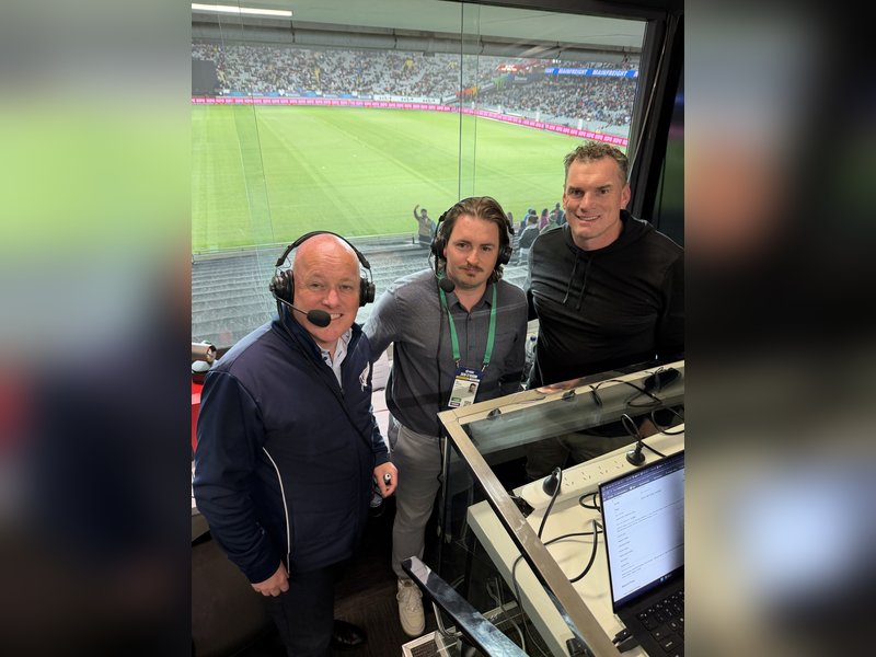 4th T20I: NZ PM Christopher Luxon dons commentary hat at Eden Park, lauds Phillips' blitz 