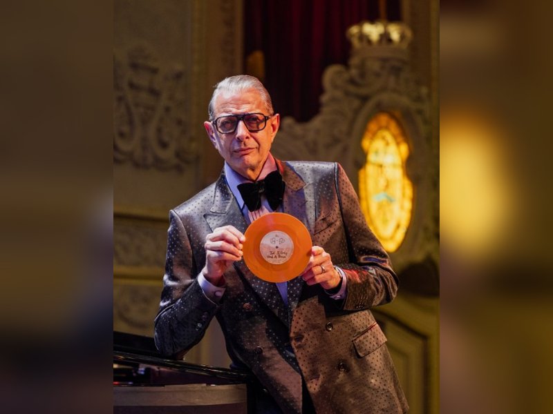 Jeff Goldblum announces first-ever 7-inch vinyl release of his two singles with Cynthia Erivo 