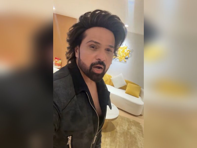 Himesh Reshammiya, Akasa Singh groove to ‘Dard E Dil Dard E Jigar’ in new video 