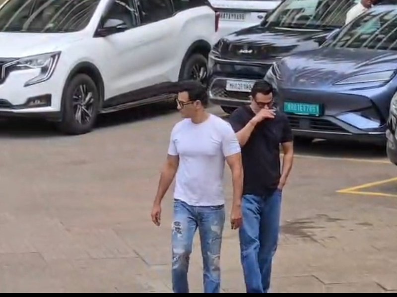 Ronit Roy, Rohit Roy become inconsolable as they arrive at late filmmaker Sanjay Gupta’s residence to offer condolences