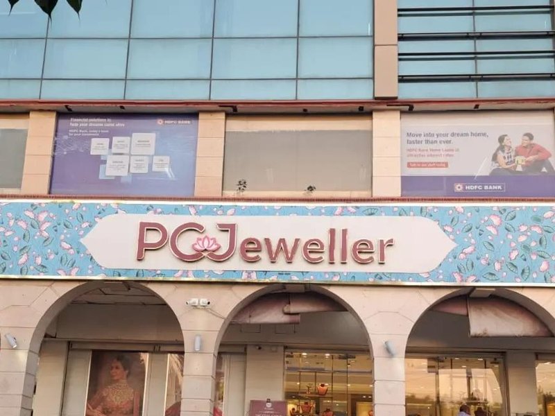 SEBI warns PC Jeweller MD, company secretary over database lapse