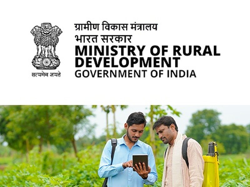 Govt reviews watershed projects in Pune, urges upkeep of water structures
