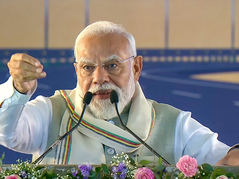 भारत के युवाओं का साहस-आत्मविश्वास वीरता और पराक्रम की प्रेरणा देता है : पीएम मोदी