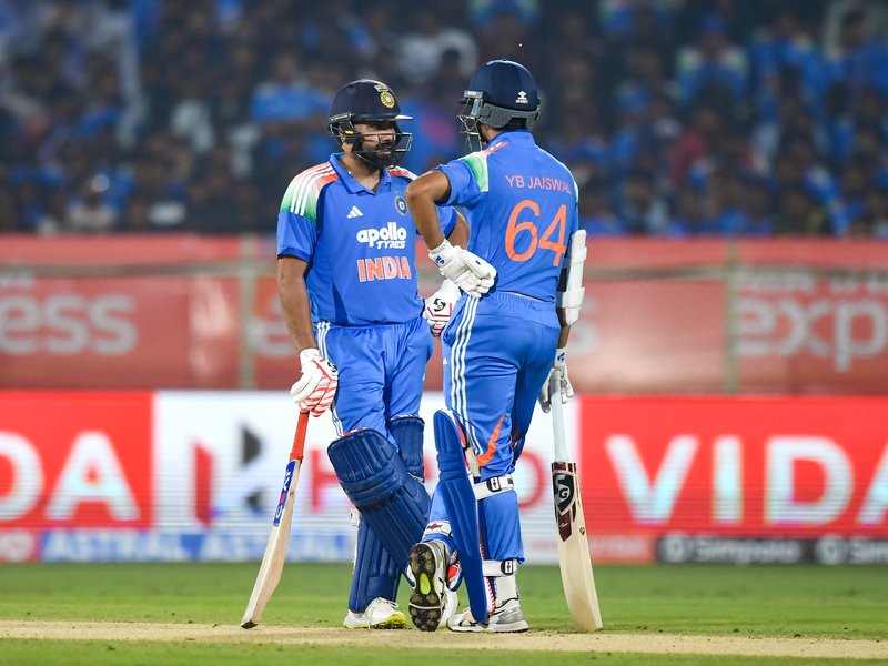 साउथ अफ्रीका के खिलाफ रोहित-जायसवाल का तूफान, टूटने से बचा तेंदुलकर-गांगुली का 'महारिकॉर्ड'