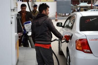 Taxes, margins eat half of Pakistan's petrol price, consumers cry: Report