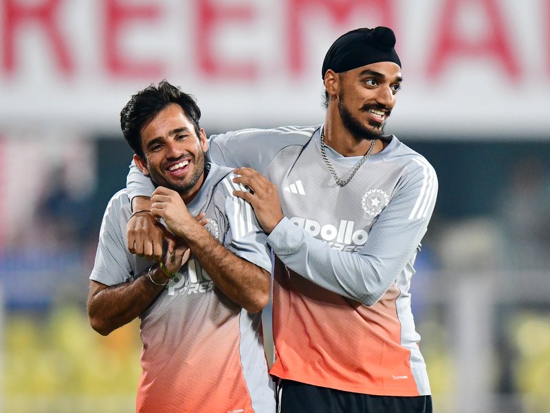 4th T20I: Arshdeep comes in as India elect to bowl first against New Zealand