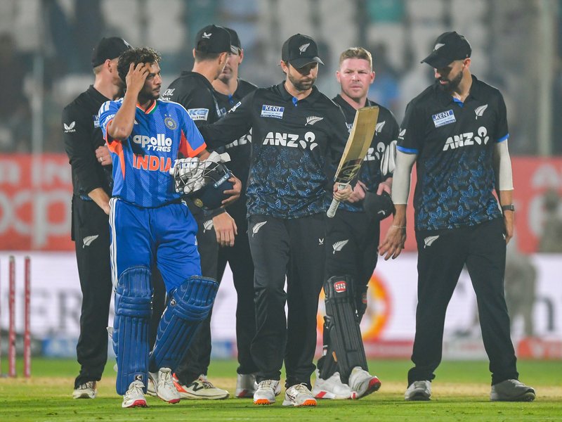 4th T20I: Seifert, Santner help NZ beat India by 50 runs despite Dube’s 65 (Ld)