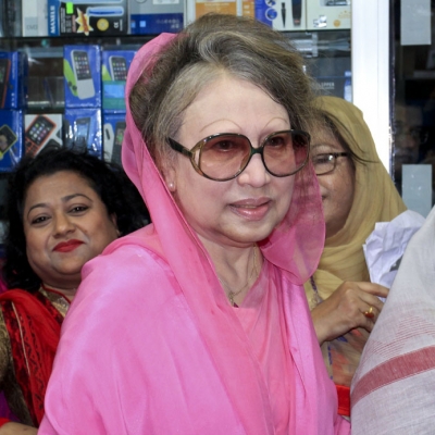 khaleeda zia on ventilator