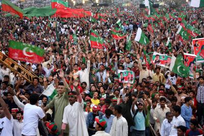 Rights body slams Pakistan govt for use of force against Imran Khan supporters (File image)