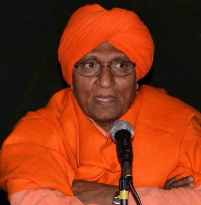 स्वामी अग्निवेश : राजनीति से सामाजिक कार्यकर्ता तक ऐसा रहा इस भगवाधारी का जीवन