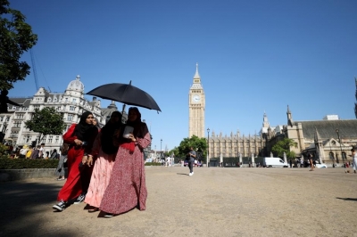 UK issues heat health alerts across region amid rising temperatures (File Image)