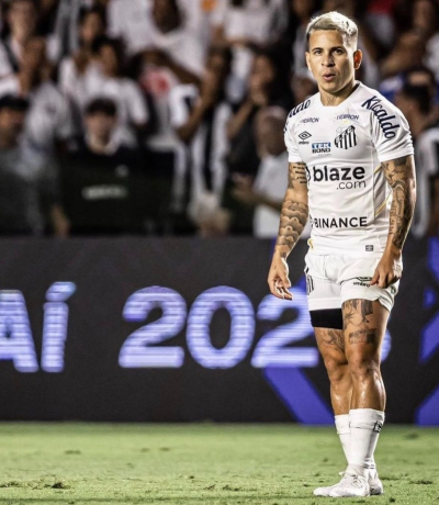 Venezuelan playmaker Soteldo joins Gremio on loan