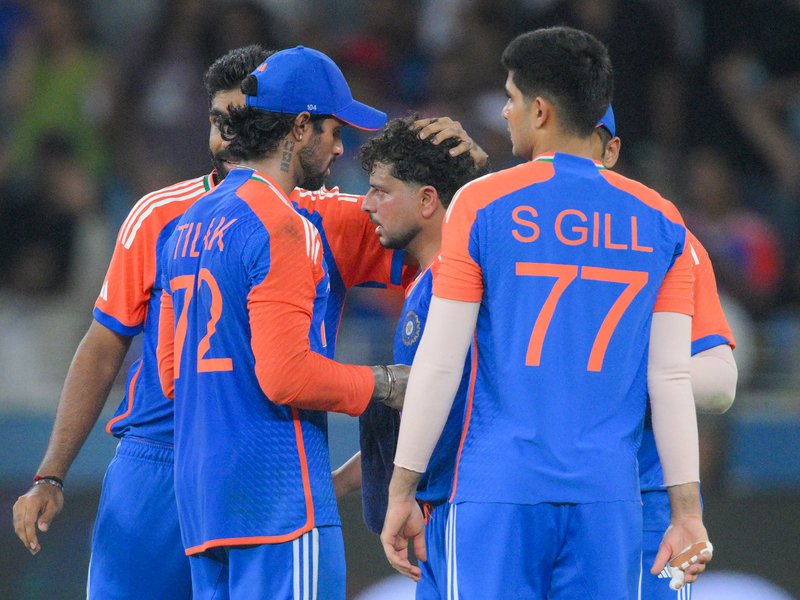 Asia Cup: Kuldeep Yadav takes four as India bowl out Pakistan for 146