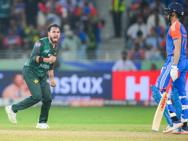 'Could face sanctions but..,' reacts Rashid Latif after Pakistan pull out of T20 WC match vs India