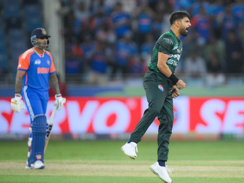 India look favourites to win, but Pakistan is highly emotional team in any final: Panesar 