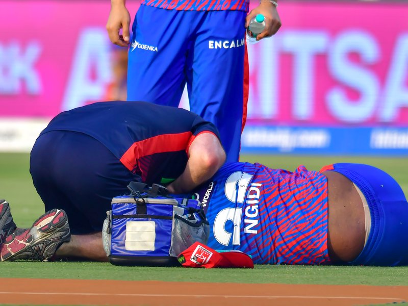 IPL 2026: Lungi Ngidi suffers nasty head injury, stretchered off at Arun Jaitley Stadium