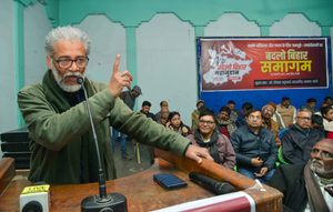 मेहनत, सपने और भरोसे की जीत : भारतीय महिला क्रिकेट टीम को खेल जगत से मिली बधाई