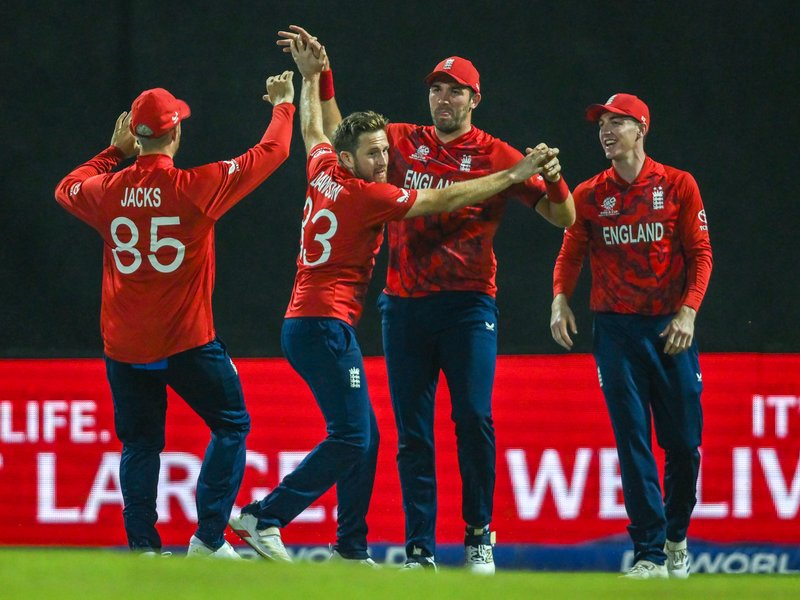 टी20 वर्ल्ड कप: सेमीफाइनल में पहुंचने वाली पहली टीम बनी इंग्लैंड, पाकिस्तान की राह हुई मुश्किल
