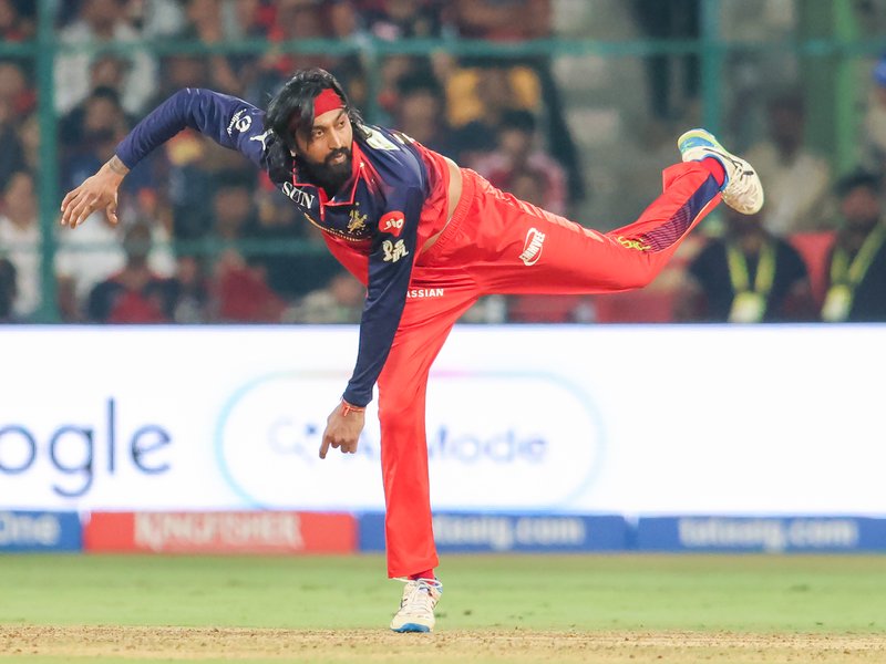 Krunal Pandya is pushing the boundaries of what a finger-spinner means in T20 cricket, says Royal Challengers Bengaluru  mentor Dinesh Karthik. Photo credit: IANS 