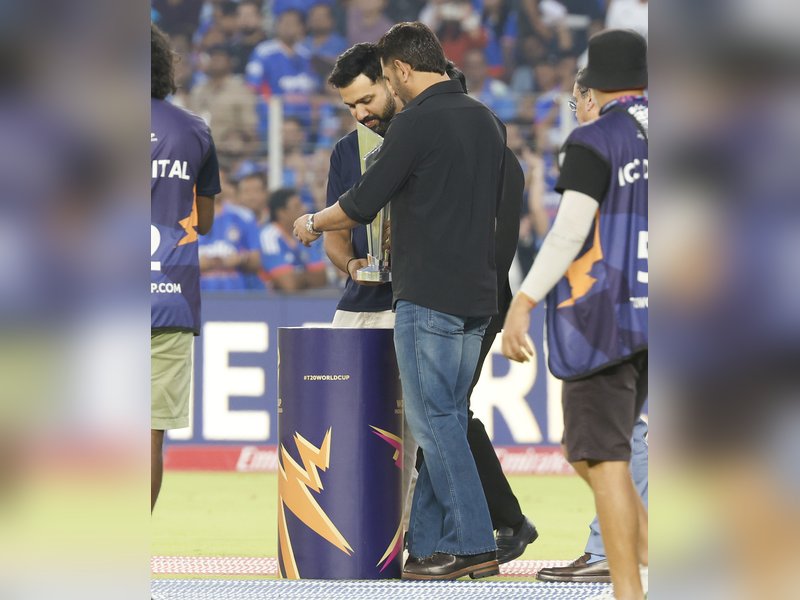 T20 WC: Ahmedabad crowd roars in delight as Rohit and Dhoni bring out trophy
