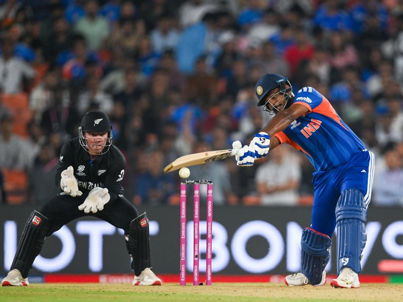 टी20 वर्ल्ड कप: एक ही पारी में 18 छक्के और 19 चौके, भारत ने फाइनल में रचा इतिहास