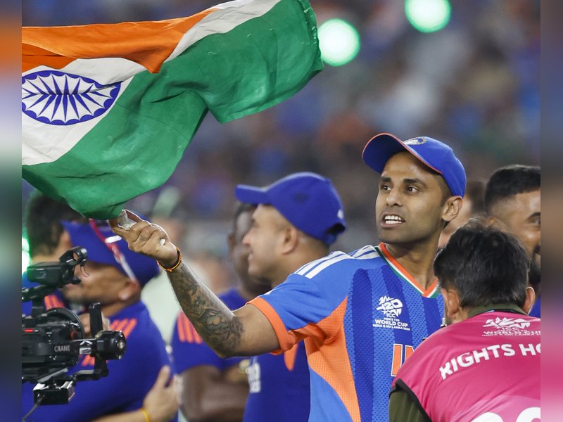 आईसीसी टी20 वर्ल्ड कप : टीम इंडिया की ऐतिहासिक जीत पर राष्ट्रपति और प्रधानमंत्री समेत केंद्रीय मंत्रियों ने दी बधाई