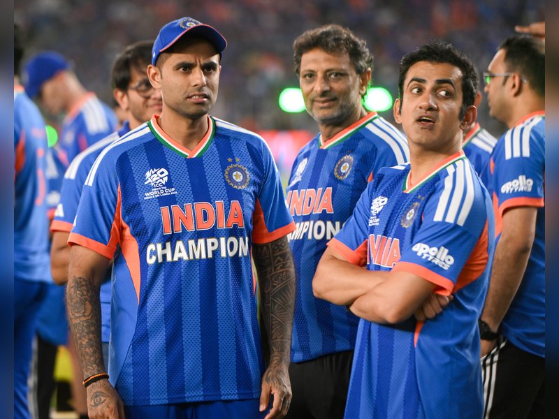 Gambhir dedicates T20 WC trophy to Dravid, Laxman, Agarkar for keeping team in good shape