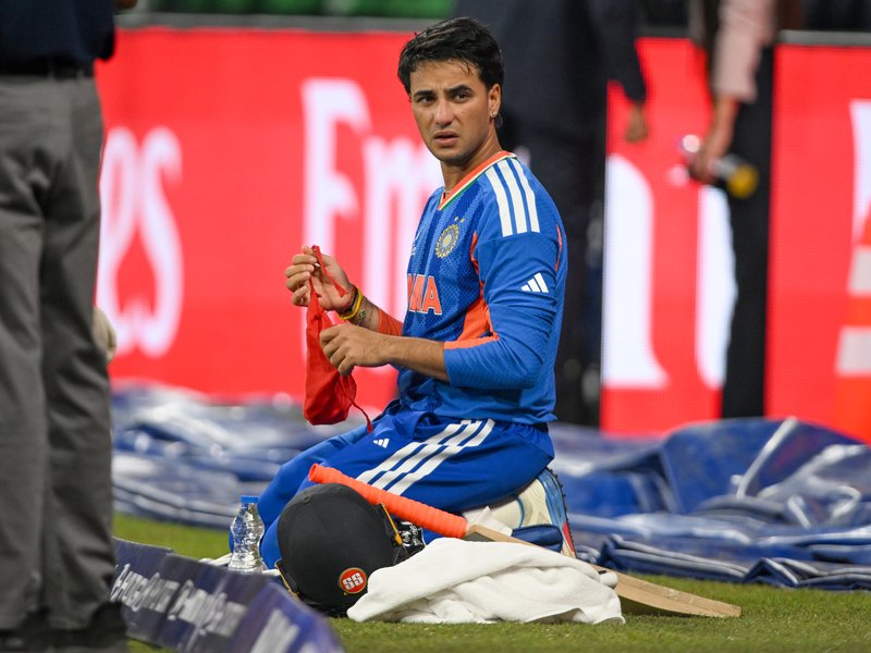 फिर से 'शून्य' पर आउट हुए अभिषेक, इस टी20 वर्ल्ड कप में अब तक नहीं खुला खाता