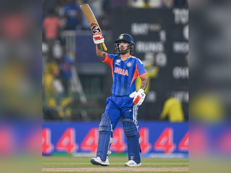 T20 WC: Kishan's sensational 77 takes India to 175/7, Ayub picks three for Pakistan