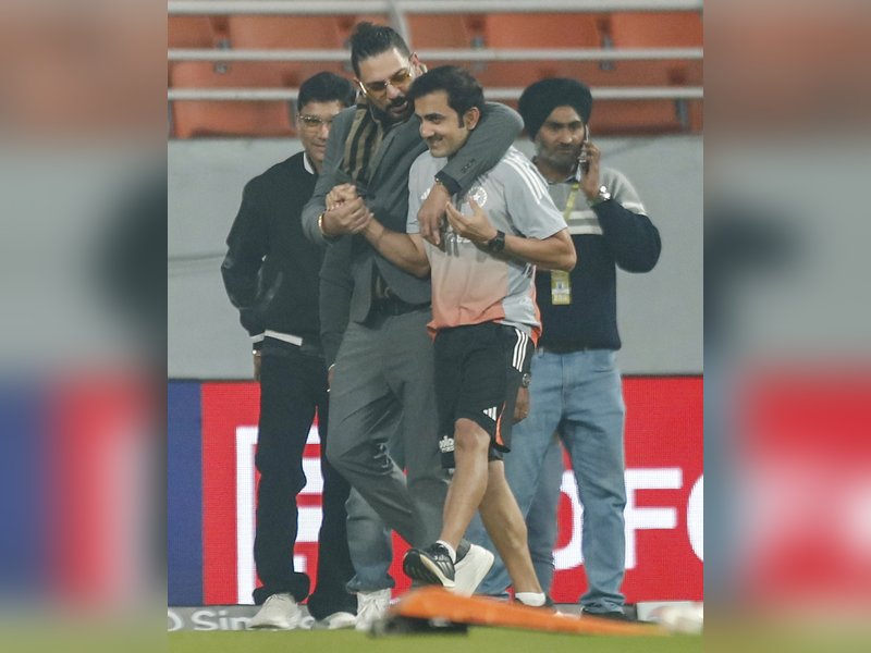 Unchanged India elect to bowl first; South Africa bring in Reeza Hendricks, Ottniel Baartman, and George Linde for the second ODI to be played at Maharaja Yadavindra Singh International Cricket Stadium in New Chandigarh on Thursday. Photo credit: IANS 