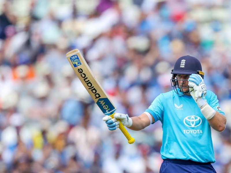 Root is batting with great thought against Bumrah: Nayar