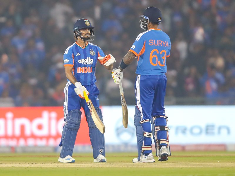 दूसरा टी20: रायपुर में ईशान-सूर्या का तूफान, विशाल लक्ष्य का पीछा करते हुए भारत की 7 विकेट से जीत