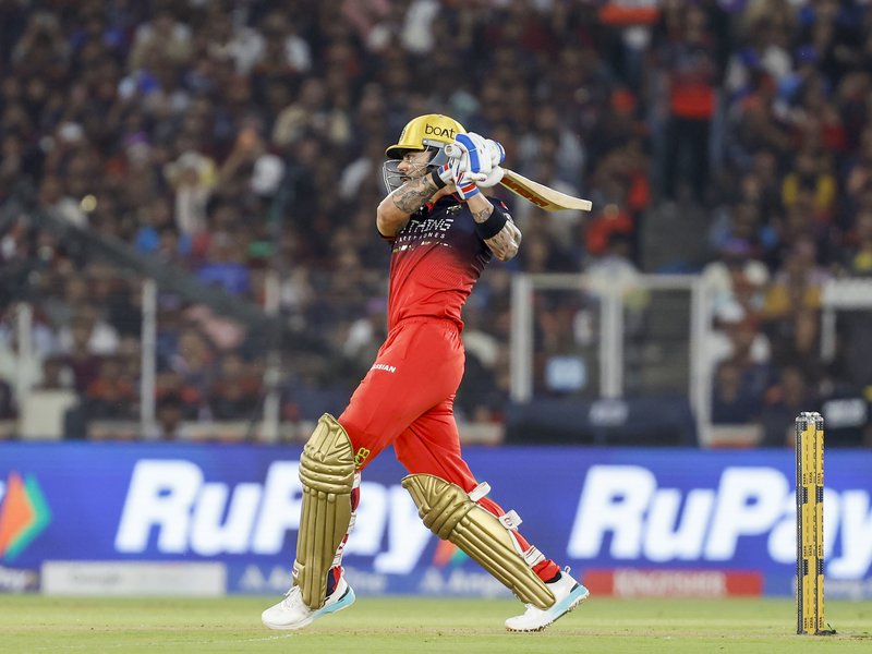 एक ही ओवर में 5 चौके, इस लिस्ट में संयुक्त रूप से 'नंबर-1' बने विराट कोहली