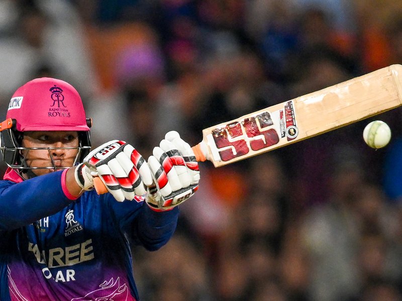'He's broken down the door and deserves his place': AB de Villiers backs Vaibhav's India selection