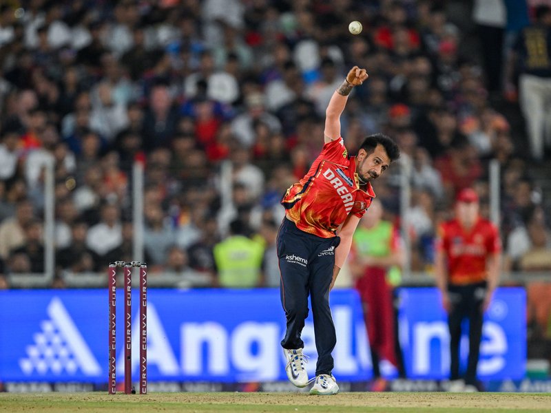 आईपीएल इतिहास में सबसे ज्यादा विकेट लेने वाले 5 गेंदबाज