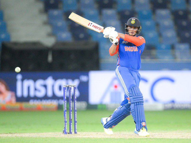 Greats tell Pakistan bowlers how to get Abhishek Sharma out early in final of the Men's T20 Asia Cup 2025 at the Dubai International Cricket Stadium in Dubai on Sunday. Photo credit: IANS