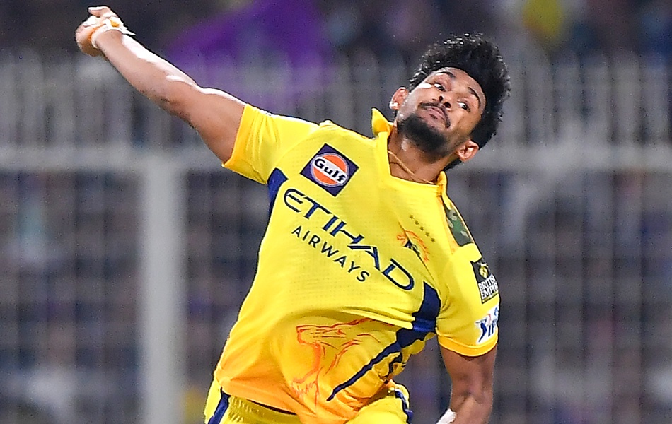 आईपीएल 2026 नीलामी: सीएसके से बाहर निकलते ही चमकी पाथिराना की किस्मत, केकेआर ने 18 करोड़ में खरीदा